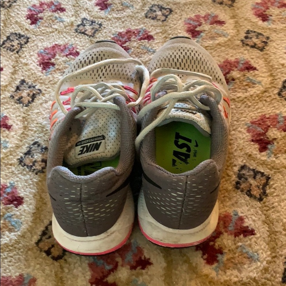 Running sneakers - Picture 4 of 5